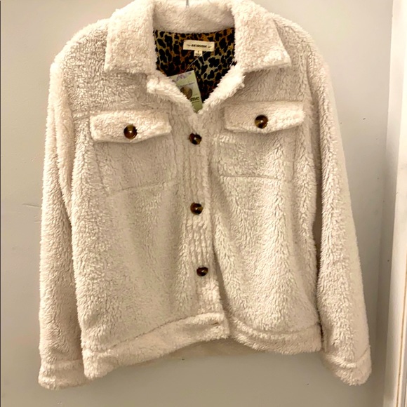 Plush off white/warm white jacket - Picture 1 of 4